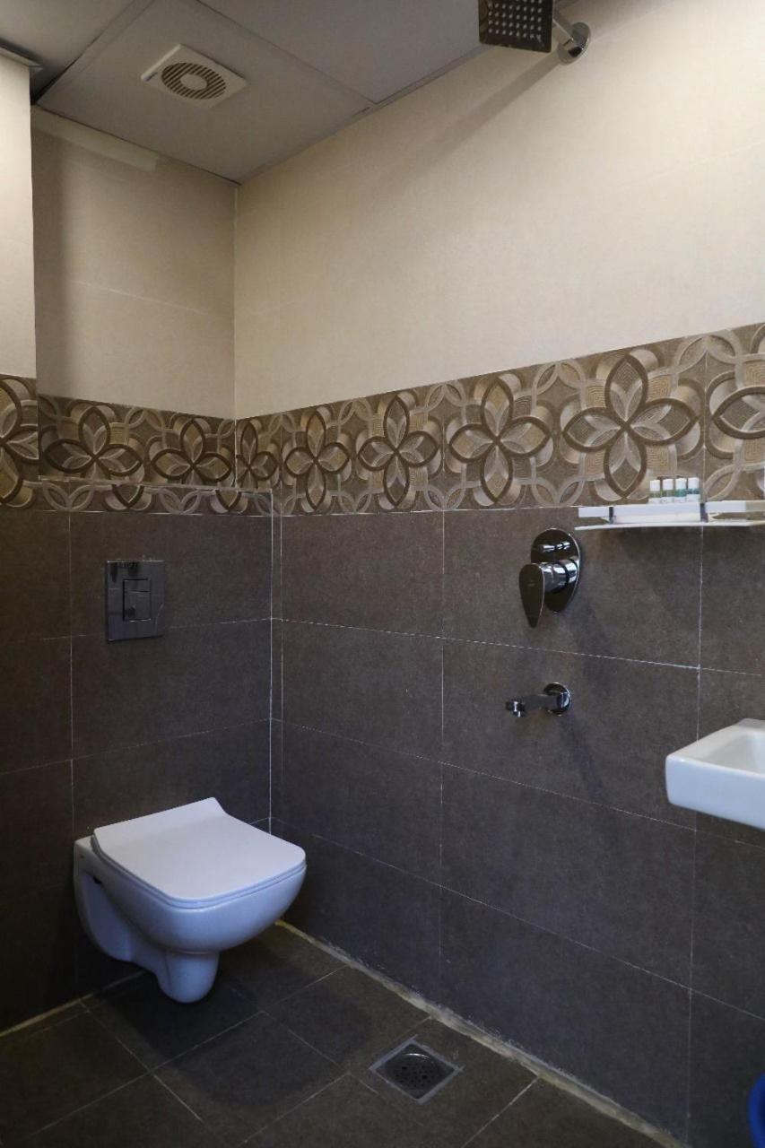 Hotel Windsor Plaza Haïdarabad Extérieur photo